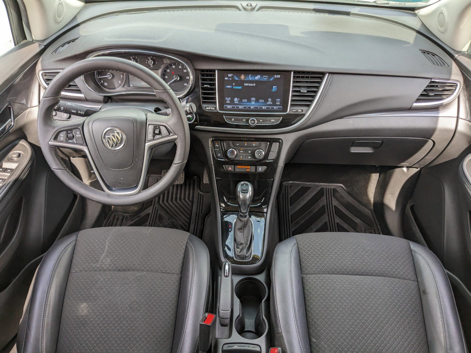 Used 2021 Buick Encore Preferred w/ Safety Package II image 14