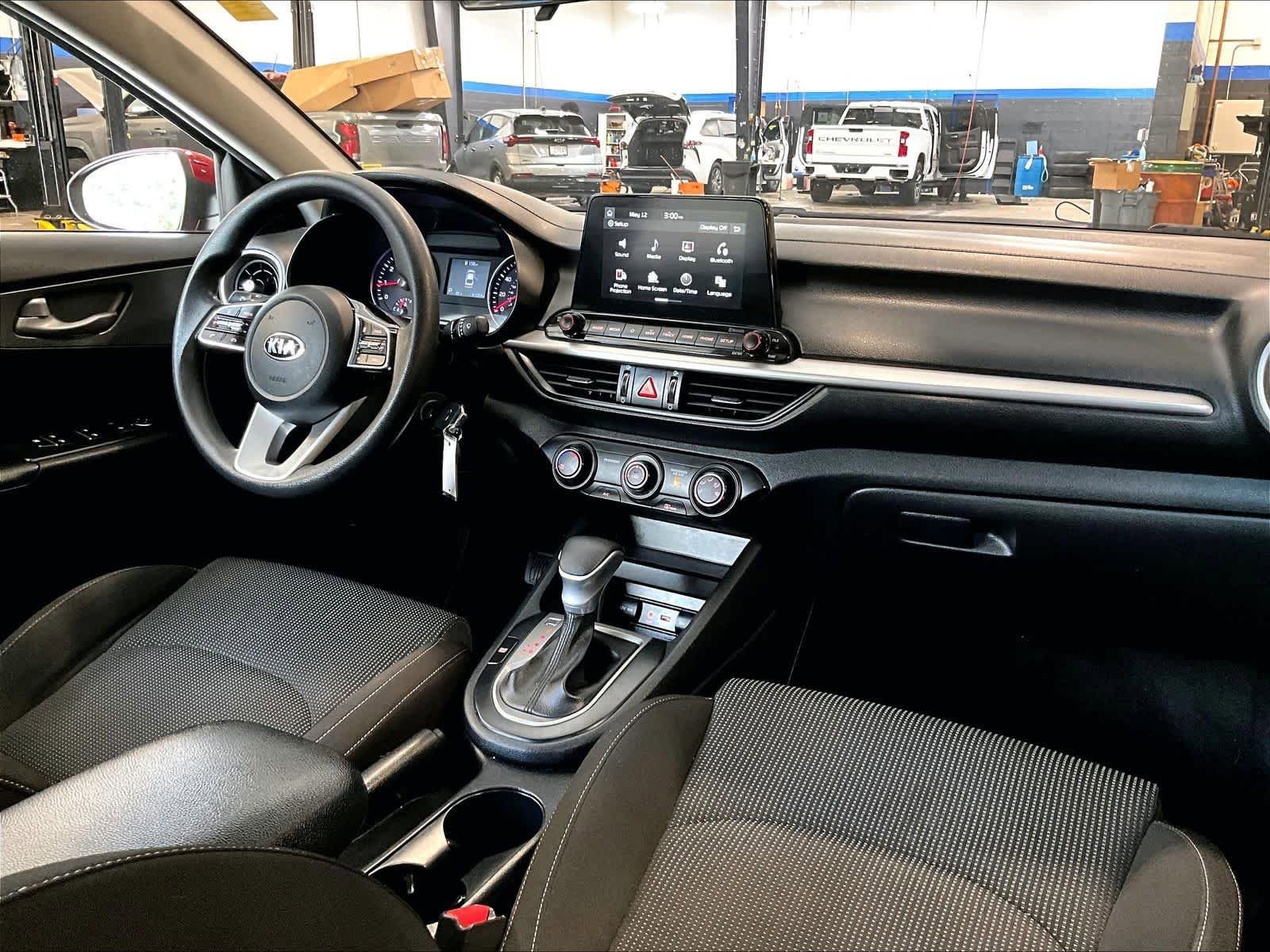 Used 2021 Kia Forte LXS FWD image 14