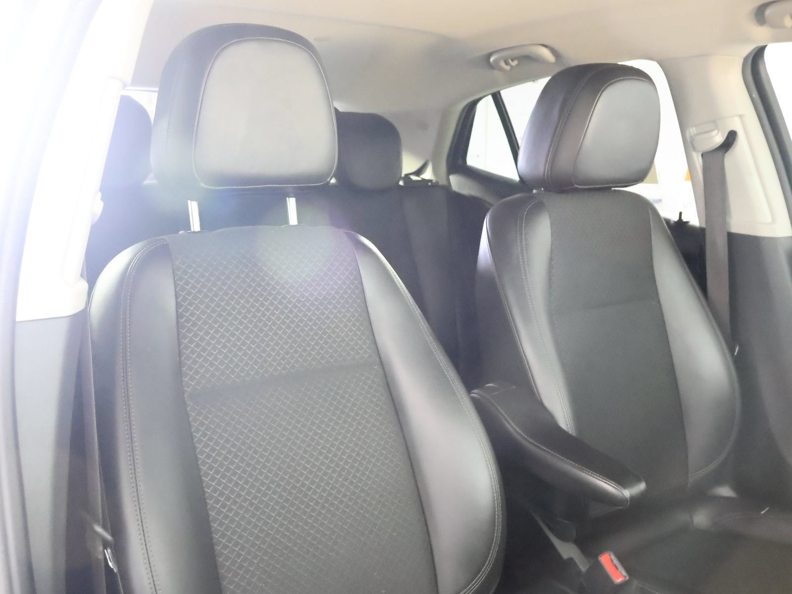 Used 2022 Buick Encore Preferred w/ Safety Package AWD/4WD image 51