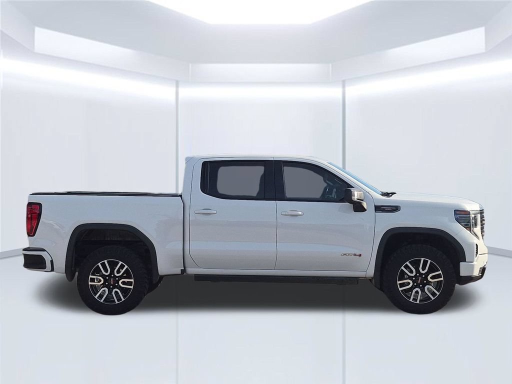 Used 2023 GMC Sierra 1500 AT4 w/ AT4 Premium Package AWD/4WD image 7