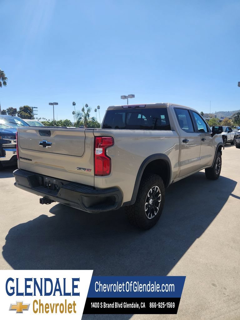 Used 2022 Chevrolet Silverado 1500 ZR2 w/ Technology Package AWD/4WD image 5