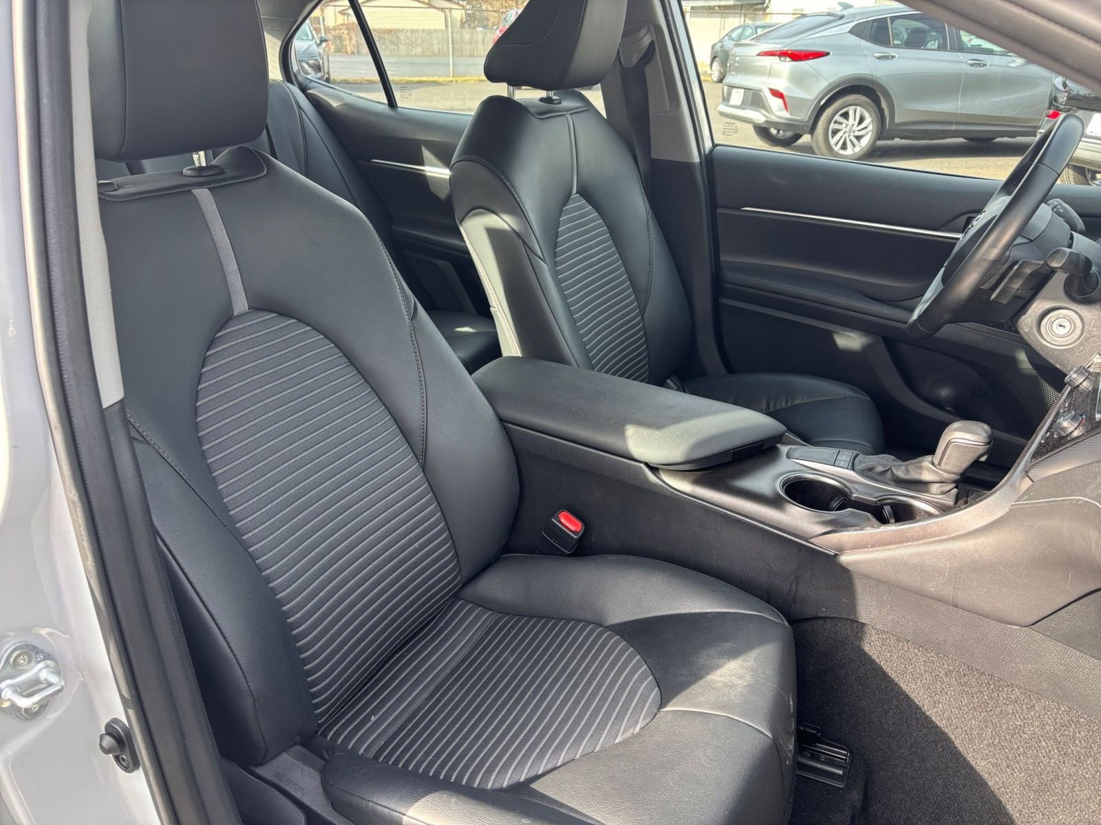 Used 2024 Toyota Camry SE image 35