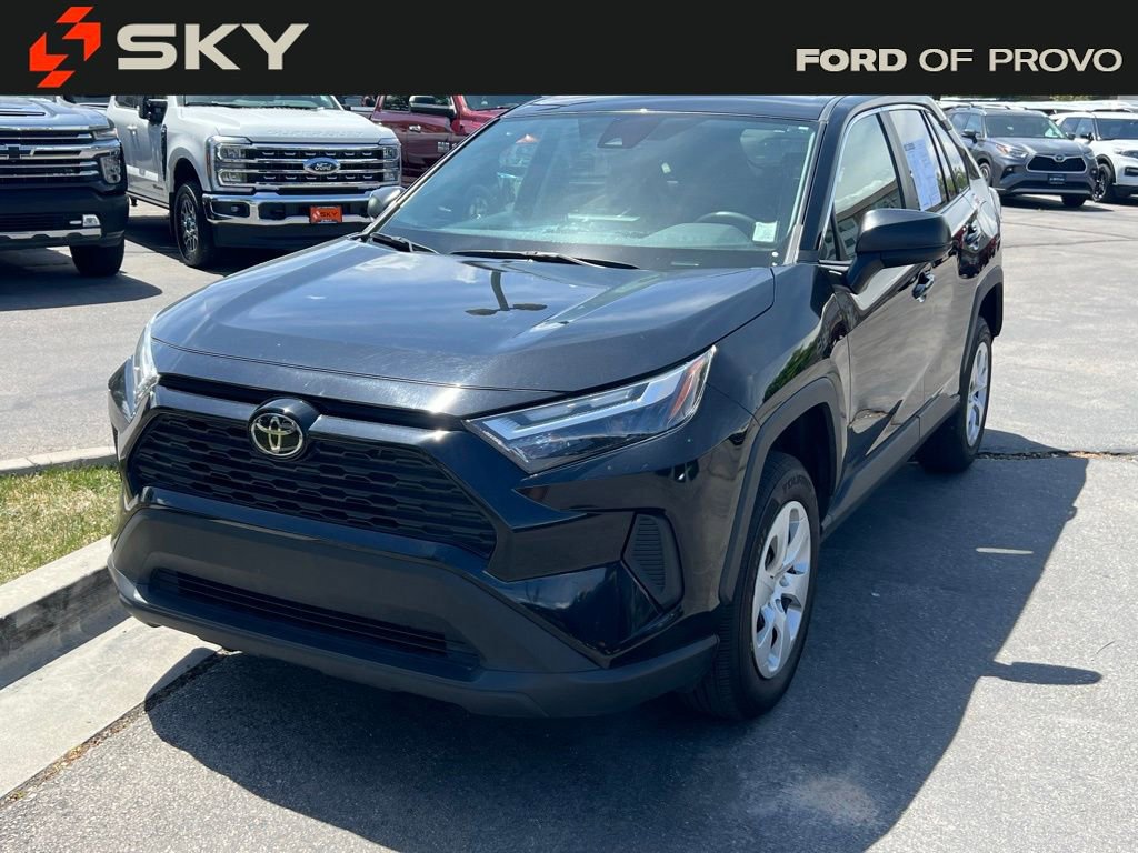 Used 2024 Toyota RAV4 LE FWD image 2