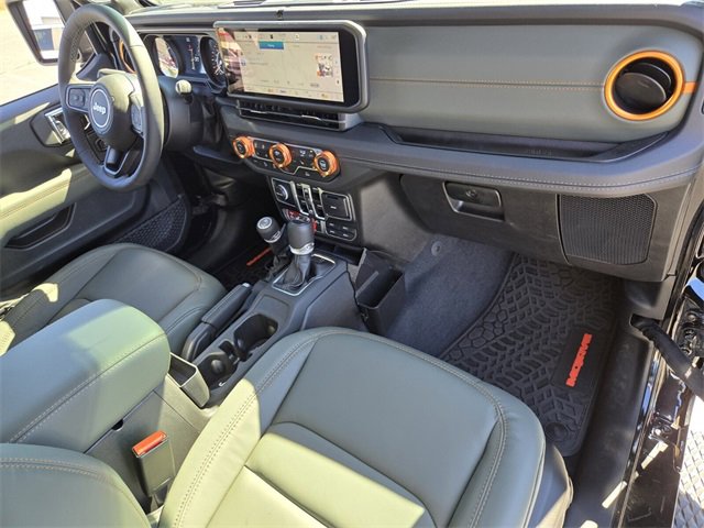 Used 2025 Jeep Gladiator Mojave w/ Convenience Group image 18