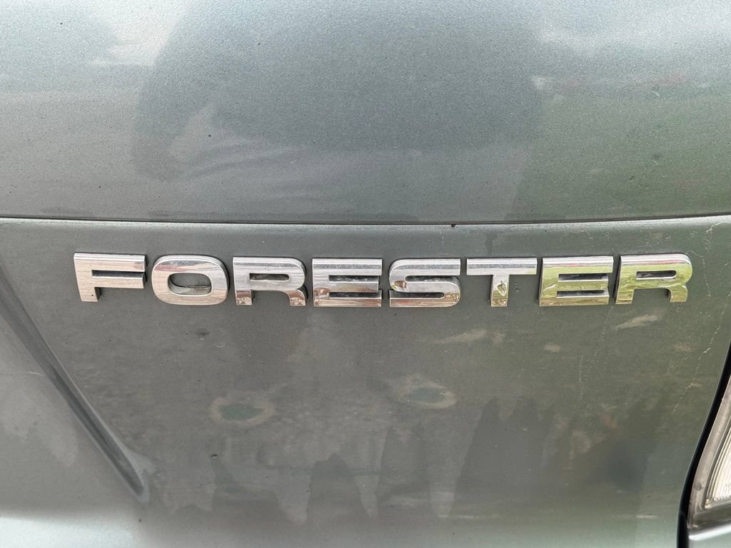 Used 2011 Subaru Forester 2.5X Premium w/ All-Weather Pkg AWD/4WD image 10
