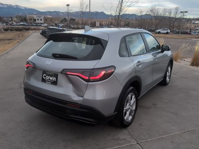 Used 2024 Honda HR-V LX image 8