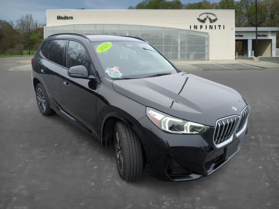 Used 2025 BMW X1 xDrive28i image 2
