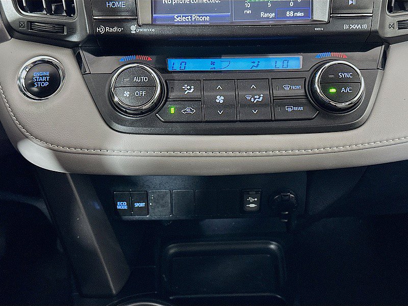 Used 2018 Toyota RAV4 XLE AWD/4WD image 16