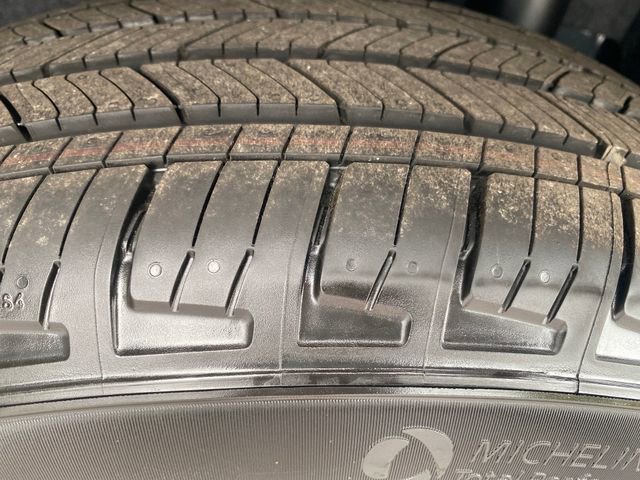 New 2025 Ford Escape SE image 19