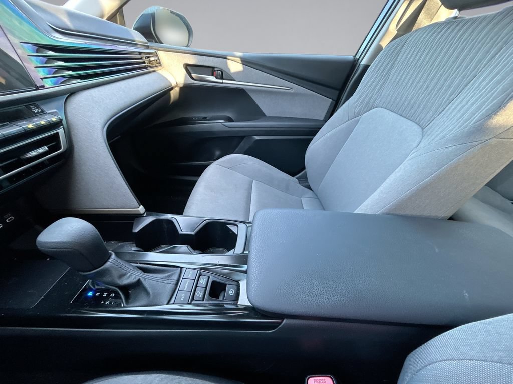 Certified 2025 Toyota Camry LE w/ Convenience Package FWD image 27