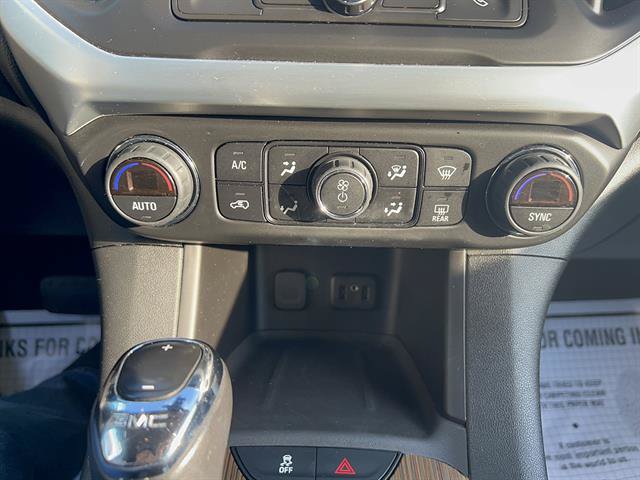 Used 2019 GMC Acadia SLE w/ LPO, Floor Liner Package FWD image 19