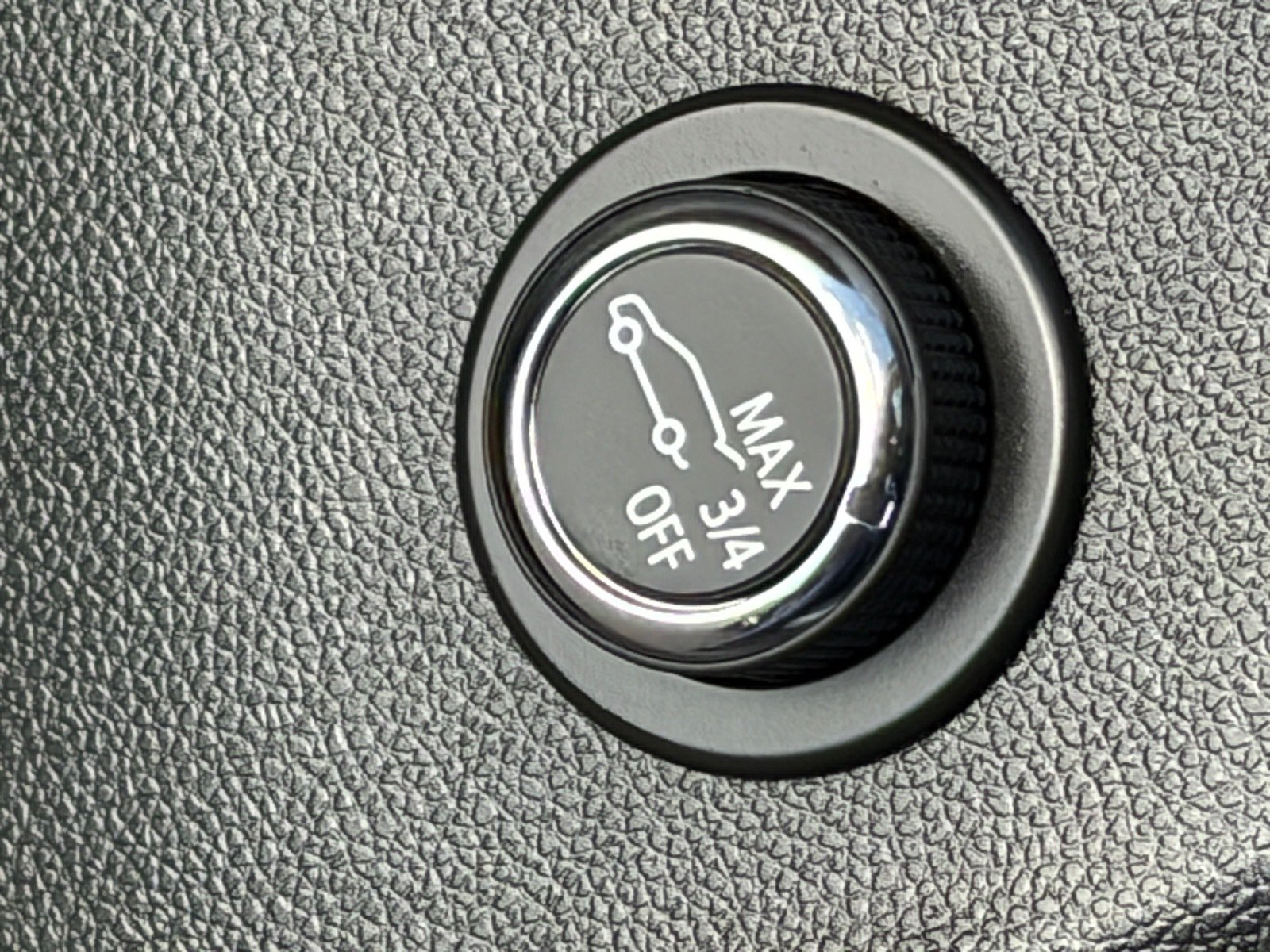 Used 2023 Buick Envision Avenir FWD image 19