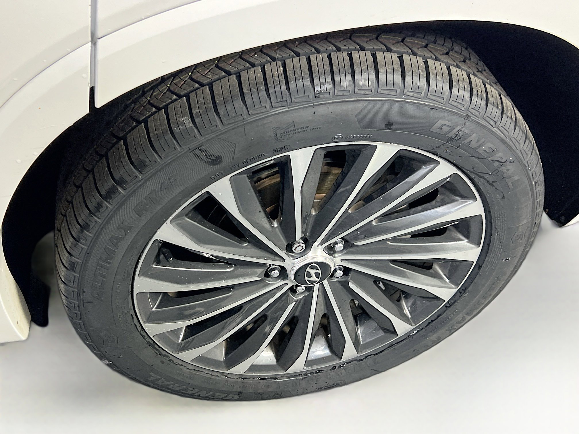 Used 2023 Hyundai Palisade Calligraphy image 34