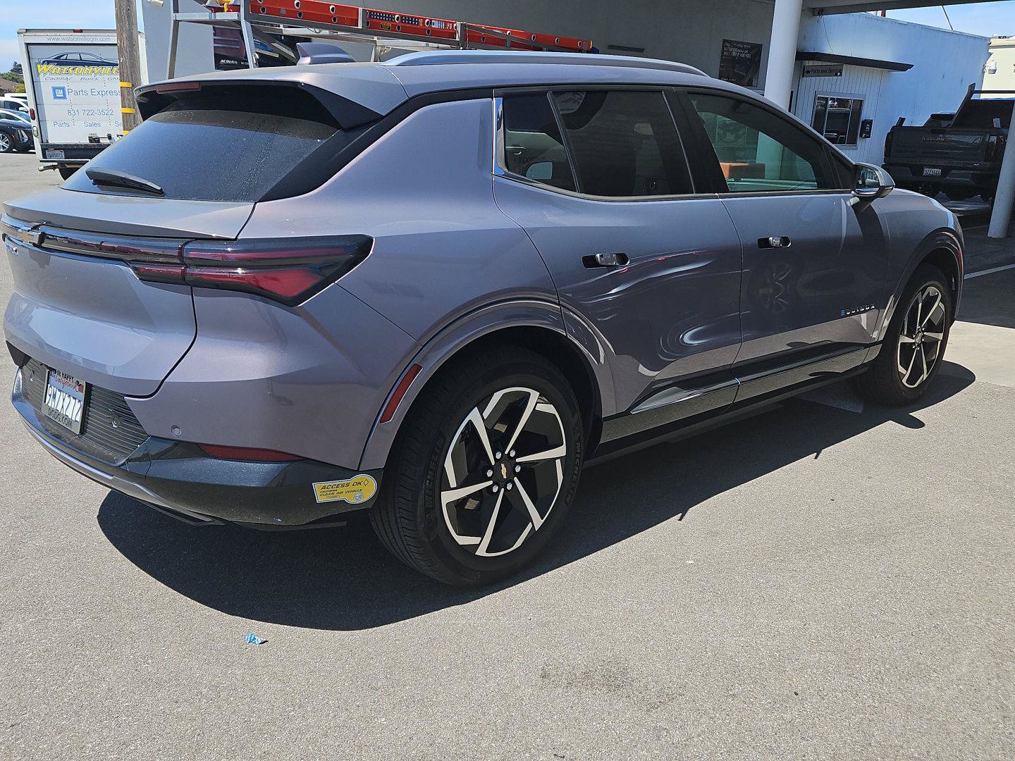Used 2024 Chevrolet Equinox EV LT FWD image 5