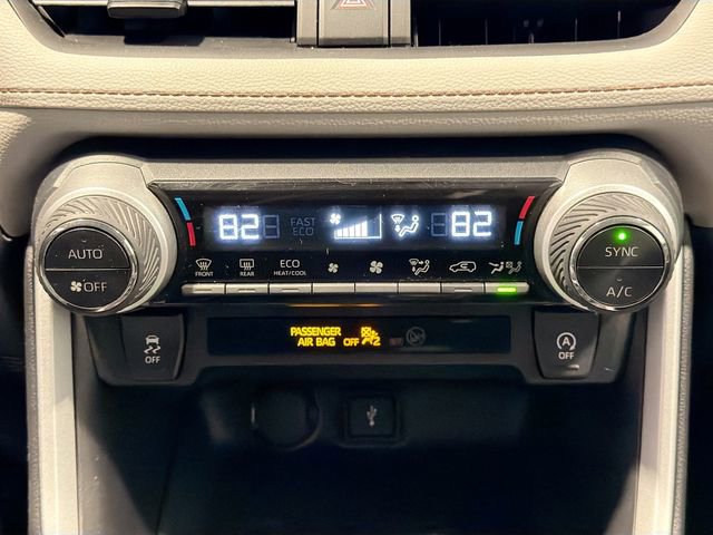 Used 2021 Toyota RAV4 XLE image 12