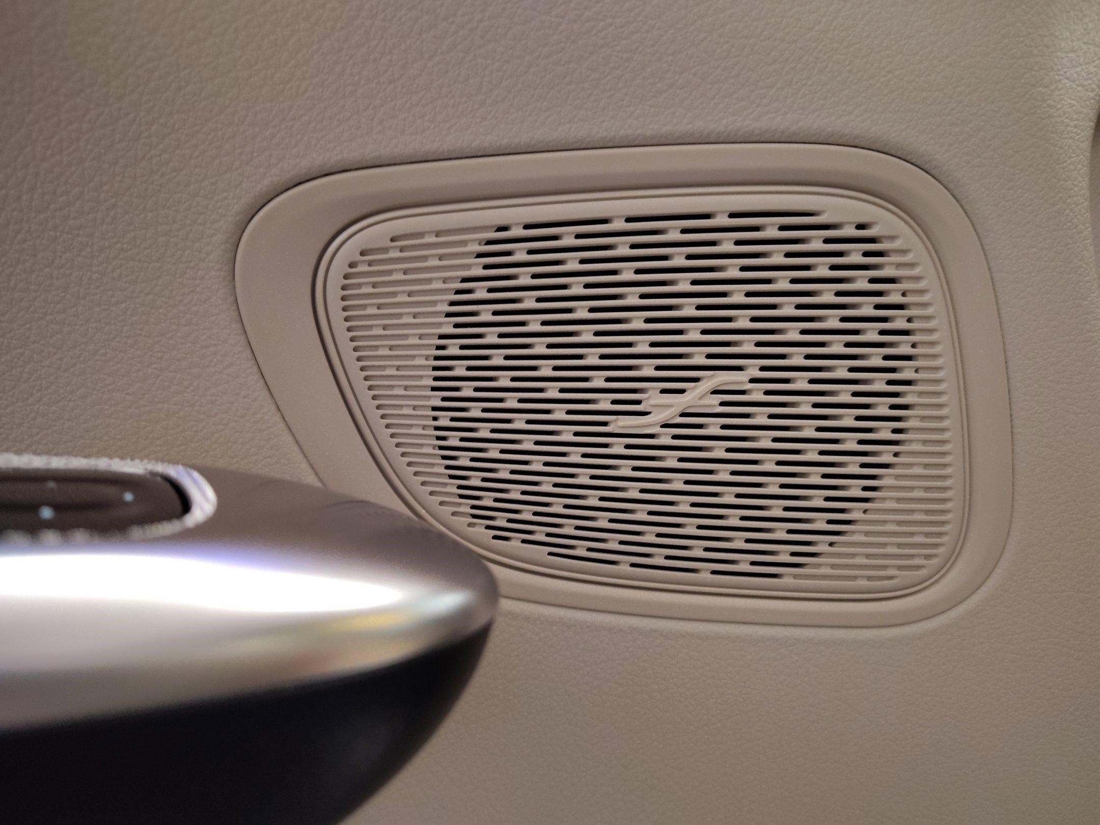 Used 2024 Mercedes-Benz GLC 300 4MATIC image 21