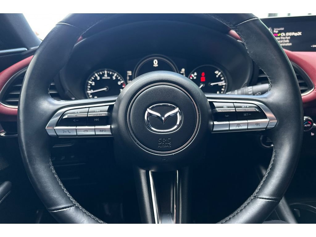 Used 2021 MAZDA MAZDA3 Hatchback w/Premium Plus Pkg image 25