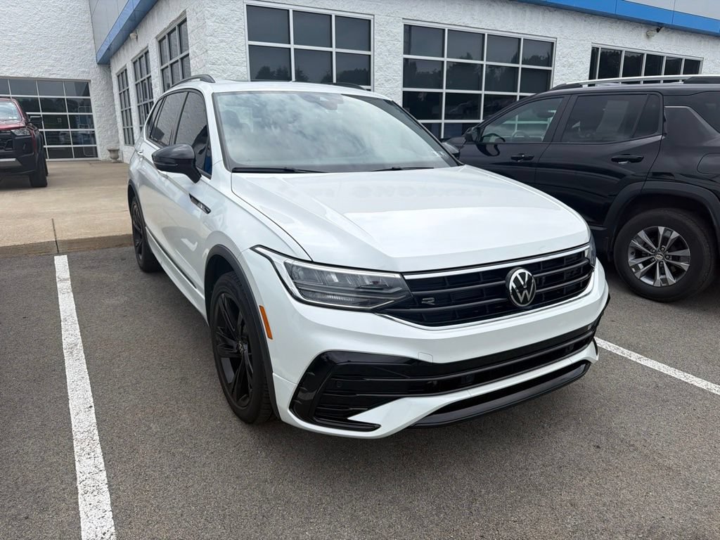 Used 2023 Volkswagen Tiguan SE R-Line