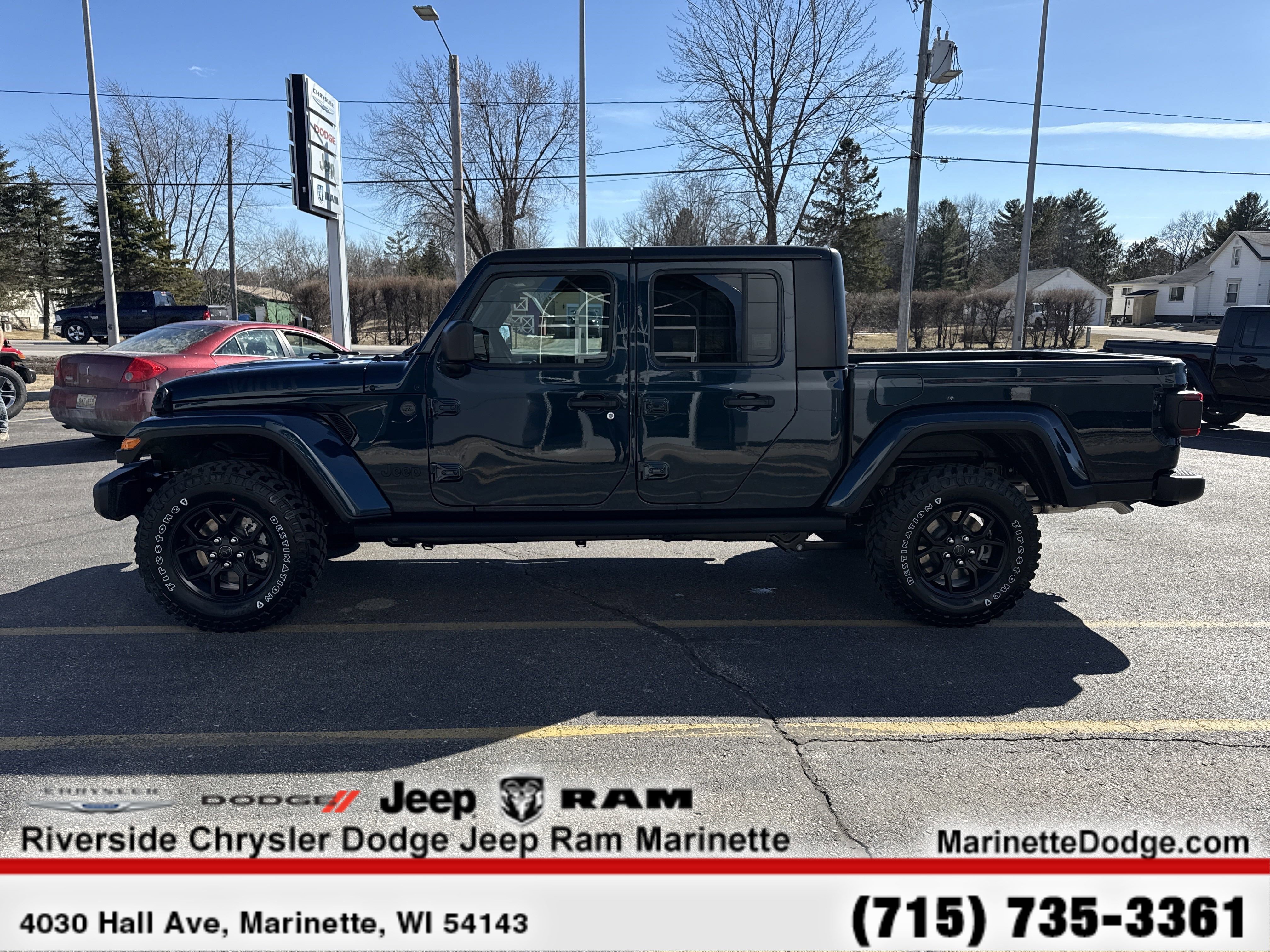 New 2025 Jeep Gladiator Willys image 5