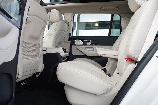 New 2026 Mercedes-Benz GLS 450 4MATIC image 26