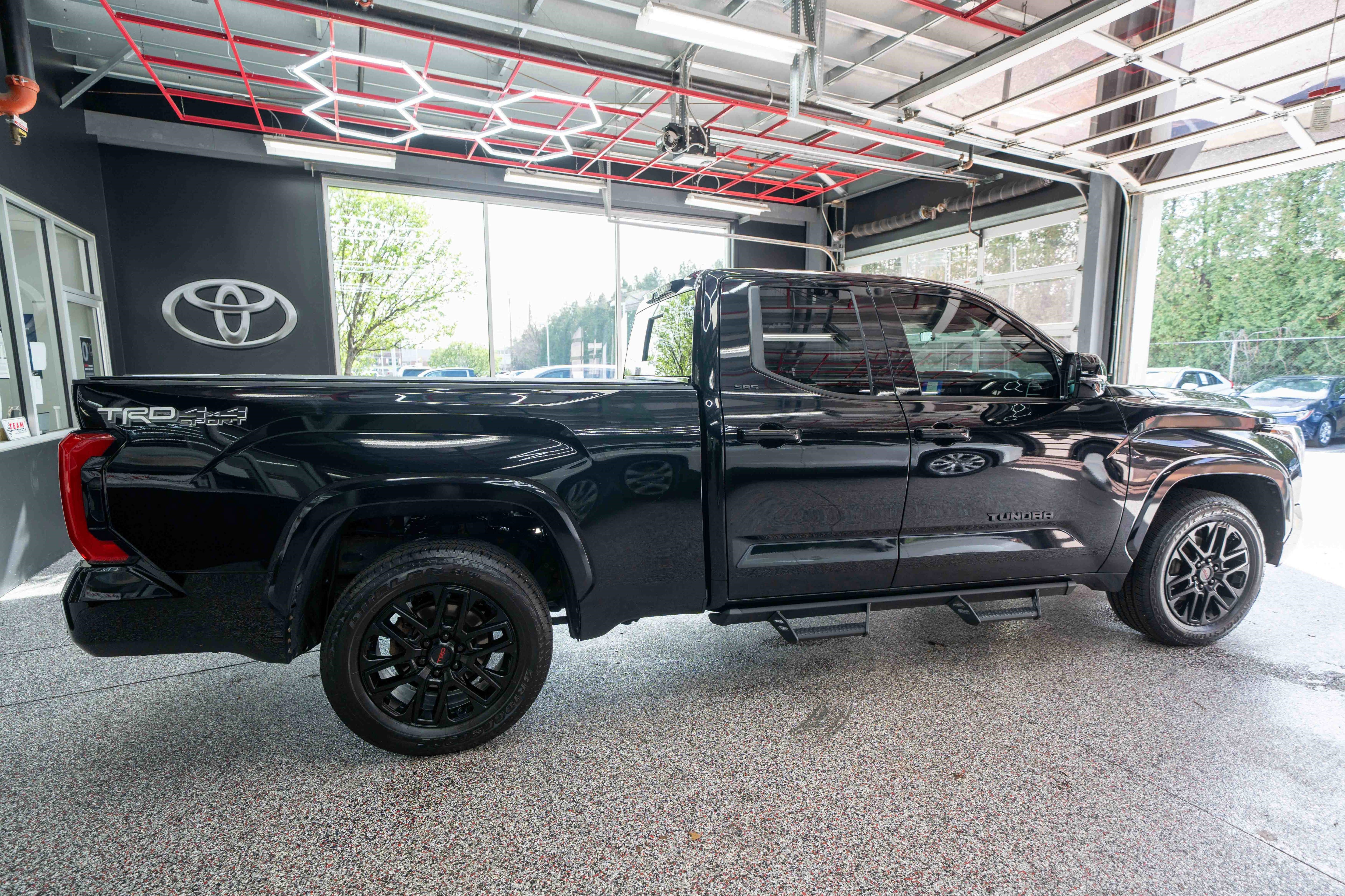 Used 2022 Toyota Tundra SR5 w/ TRD Sport Package AWD/4WD image 4