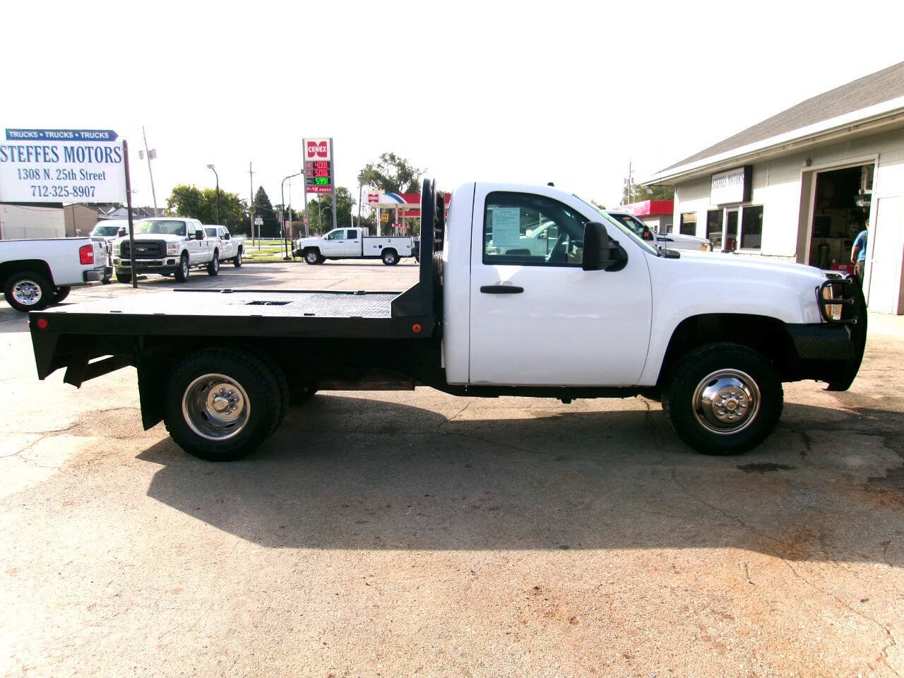 Used 2008 GMC Sierra 3500 W/T w/ Work Truck Preferred Package AWD/4WD image 5