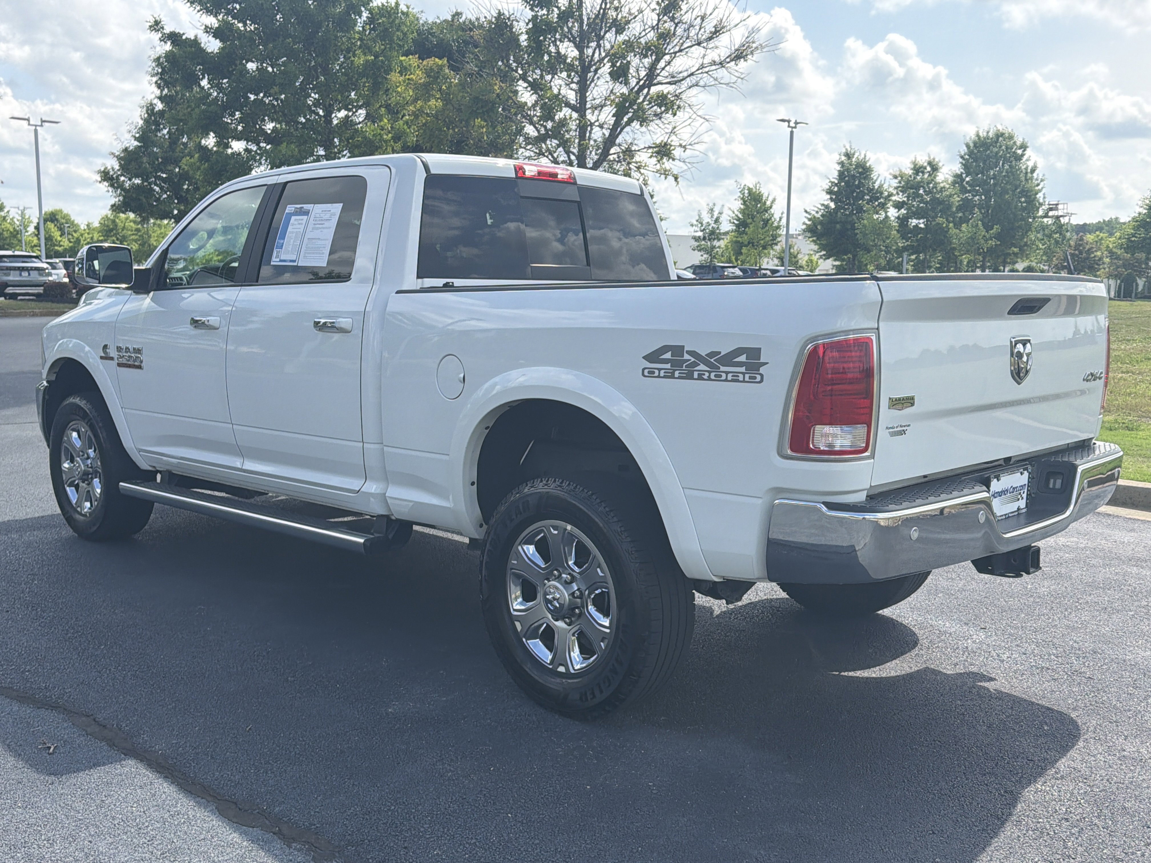 Used 2018 RAM 2500 Laramie w/ Off Road Package AWD/4WD image 7