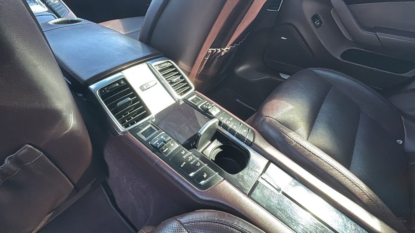 Used 2015 Porsche Panamera 4 image 15