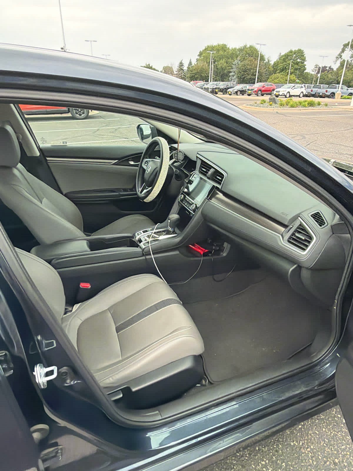 Used 2021 Honda Civic EX-L image 4
