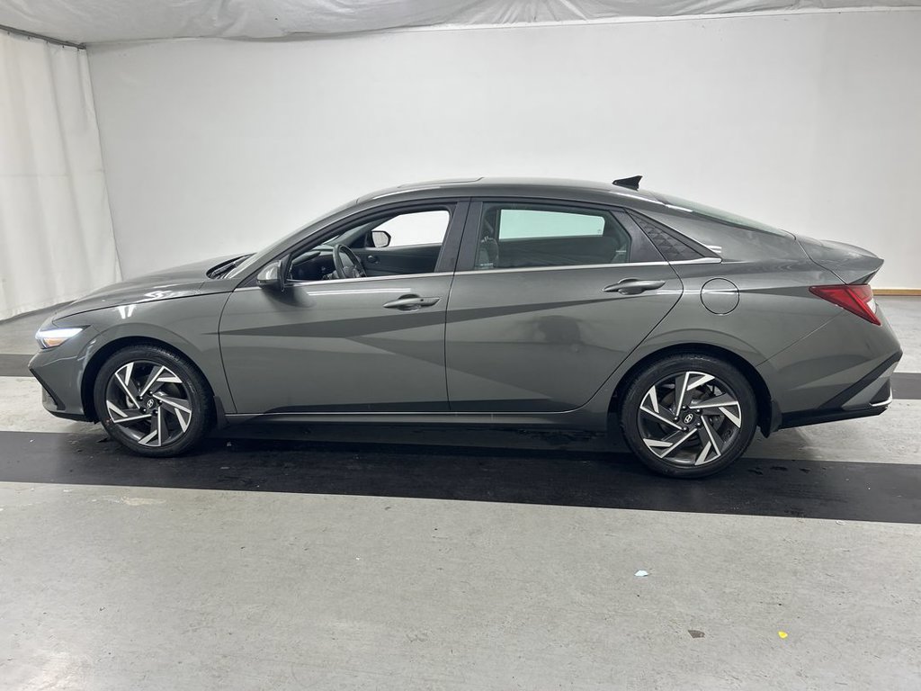 Used 2024 Hyundai Elantra SEL w/ Convenience Package FWD image 6