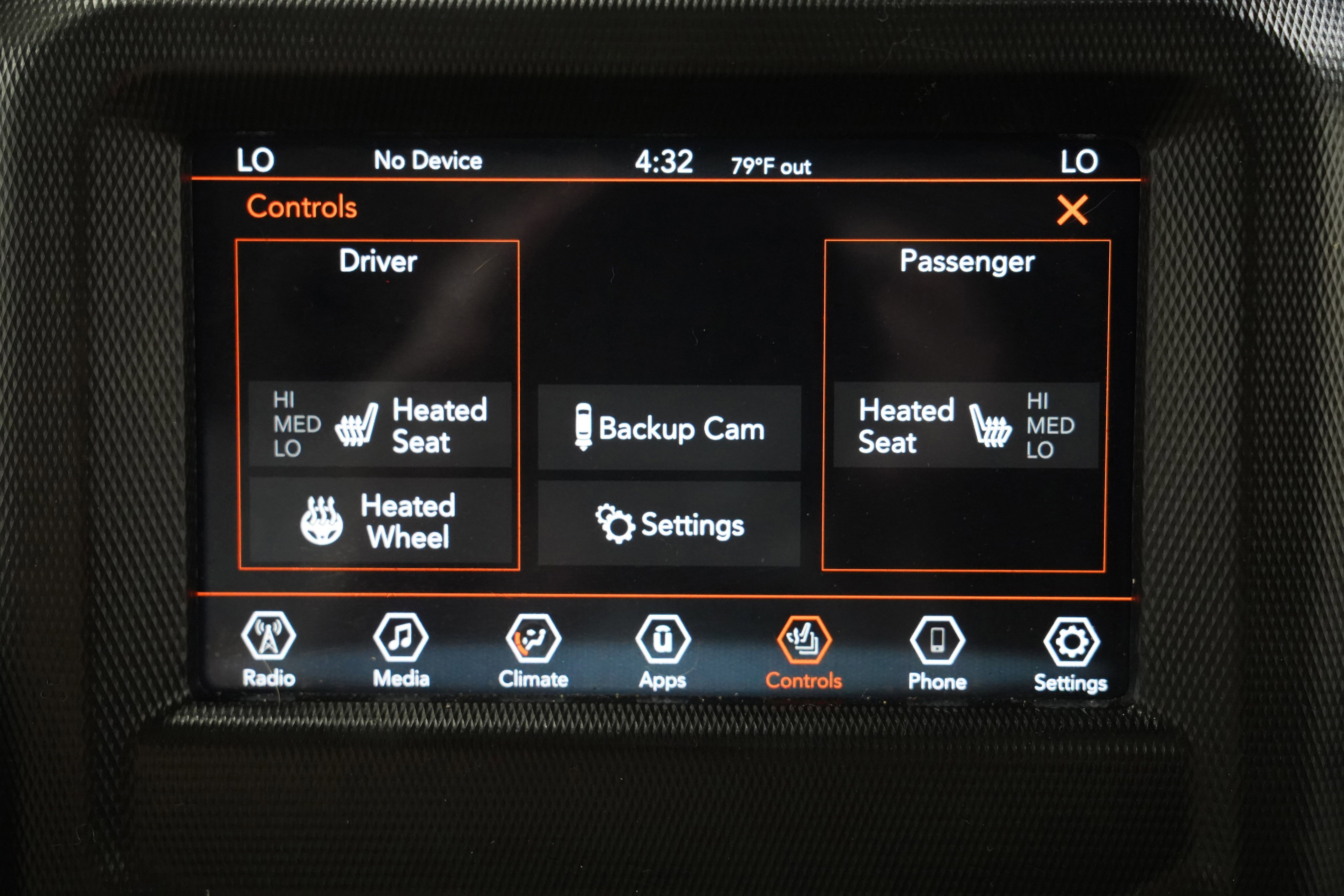 Used 2021 Jeep Wrangler Unlimited Sahara w/ Dual Top Group AWD/4WD image 27