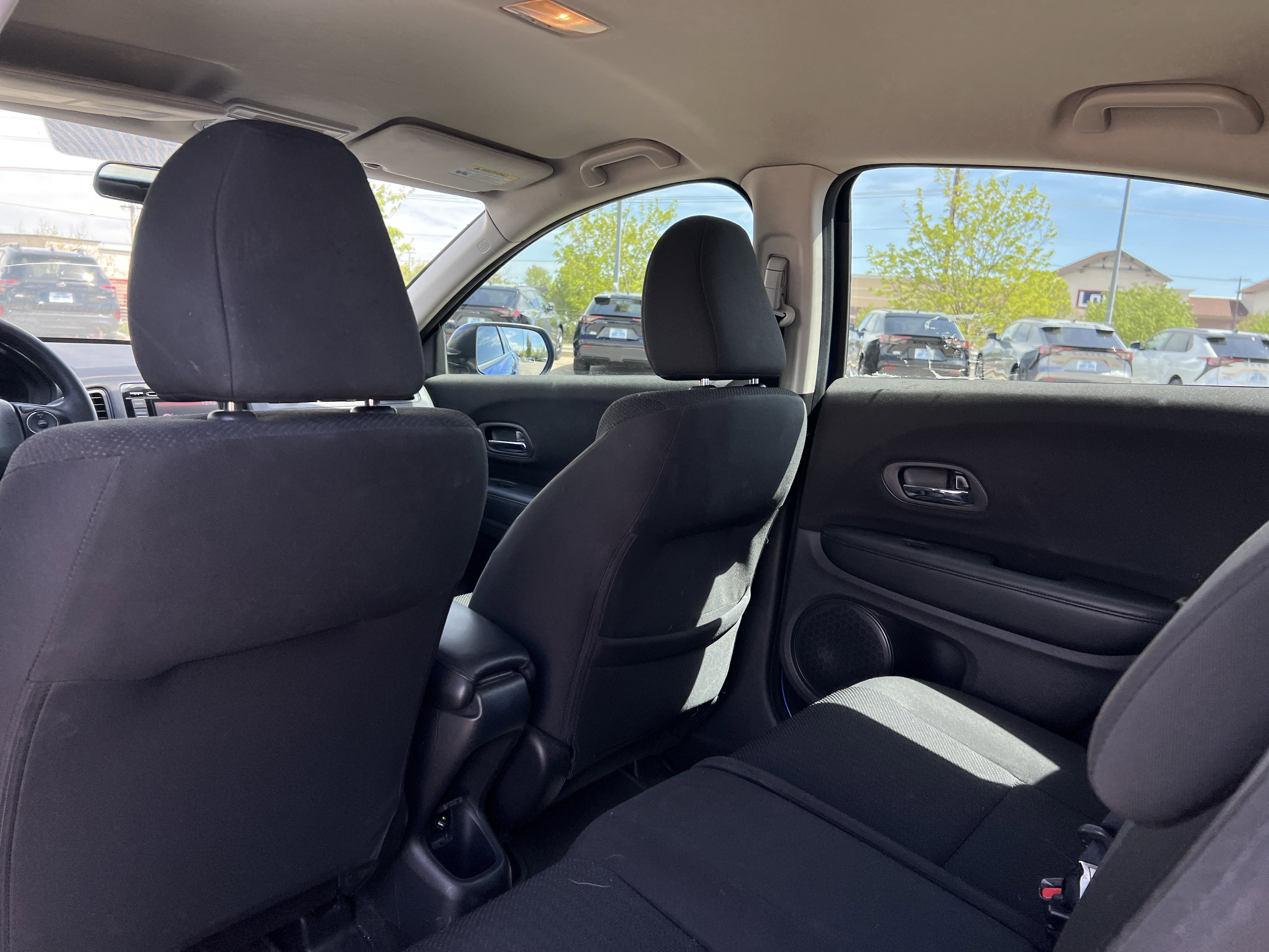 Used 2018 Honda HR-V LX image 22