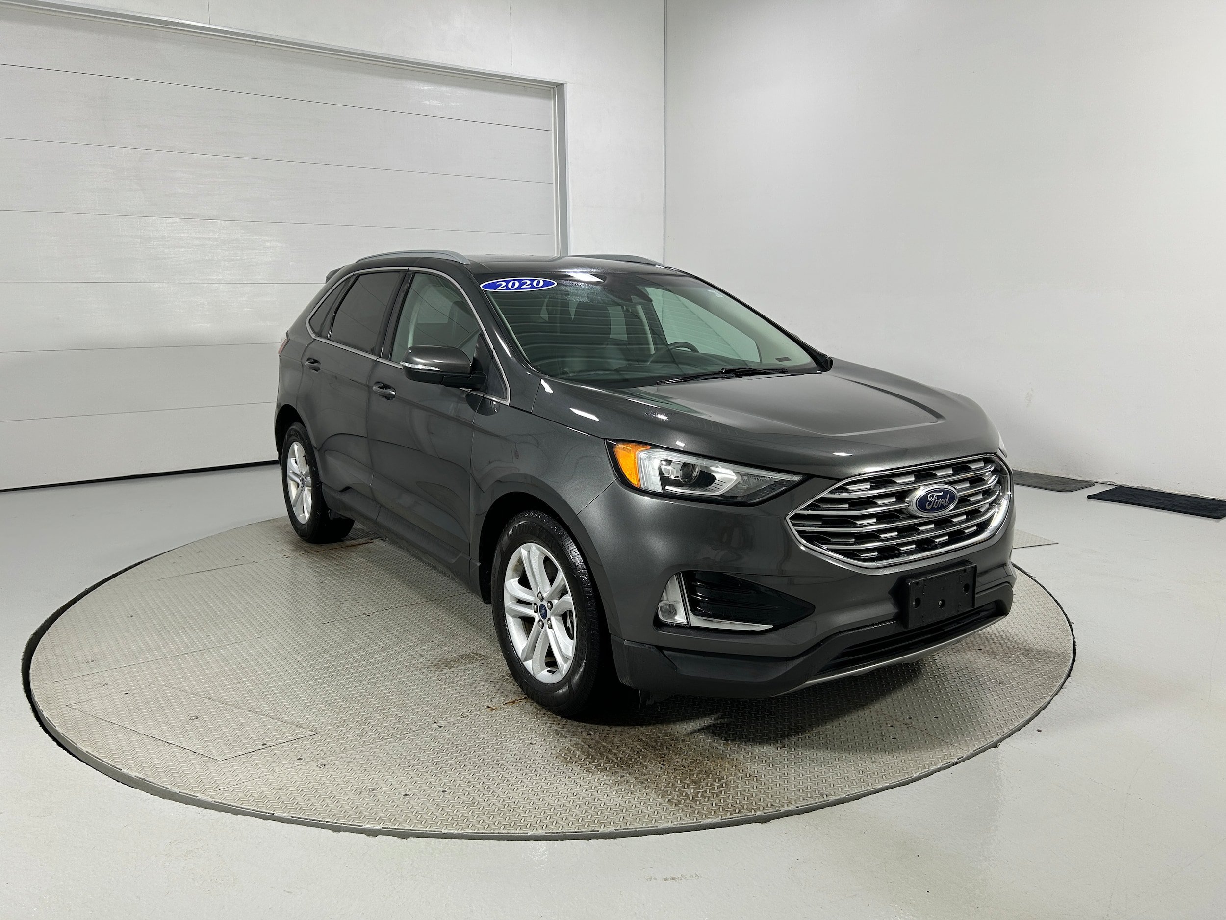 Used 2020 Ford Edge SEL AWD/4WD image 2