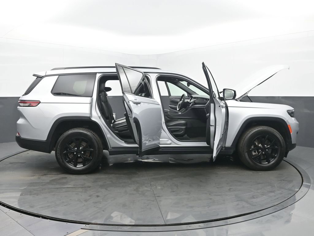 Used 2024 Jeep Grand Cherokee L Laredo image 59