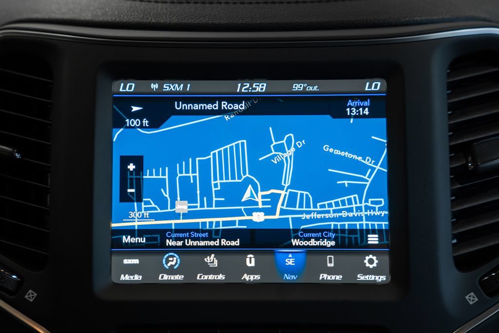 Certified 2023 Jeep Cherokee Altitude Lux AWD/4WD image 22