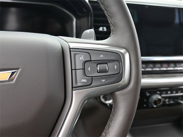 Used 2025 Chevrolet Silverado 1500 LTZ image 32