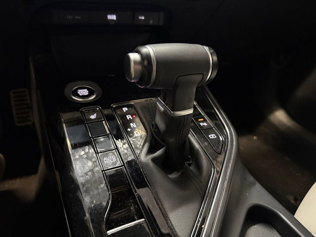 Used 2025 Kia Niro EX Touring image 20