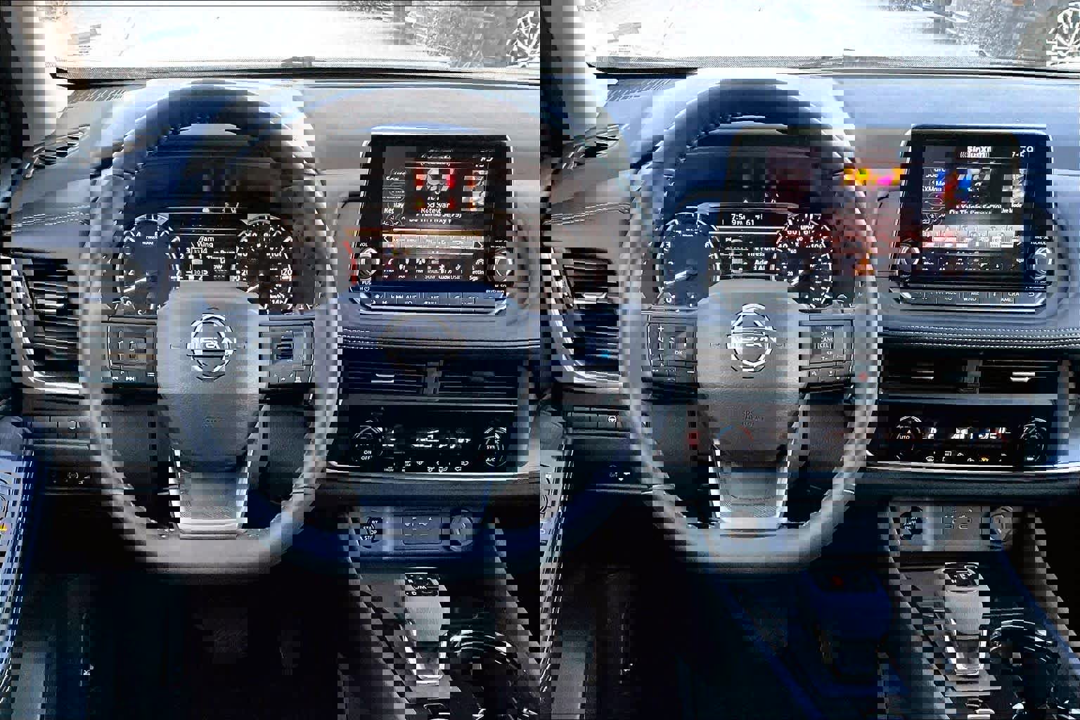 Used 2025 Nissan Rogue SV image 5