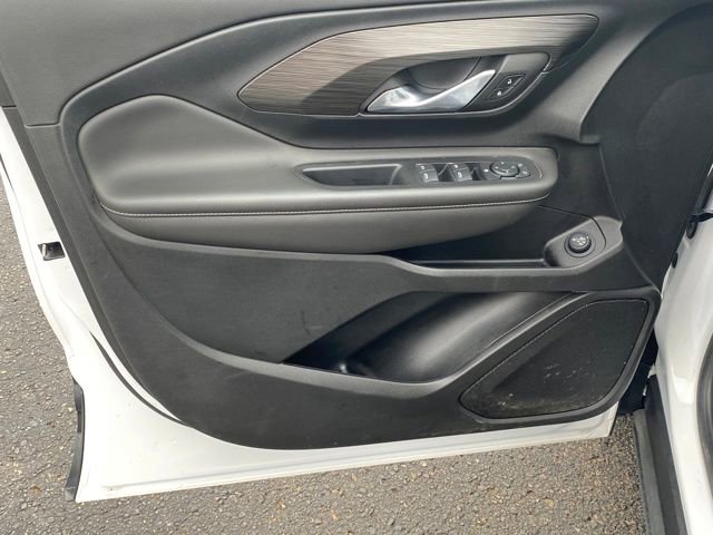 Certified 2023 GMC Terrain SLE w/ Driver Convenience Package image 17