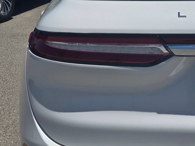 Used 2022 Lincoln Corsair Reserve AWD/4WD image 6
