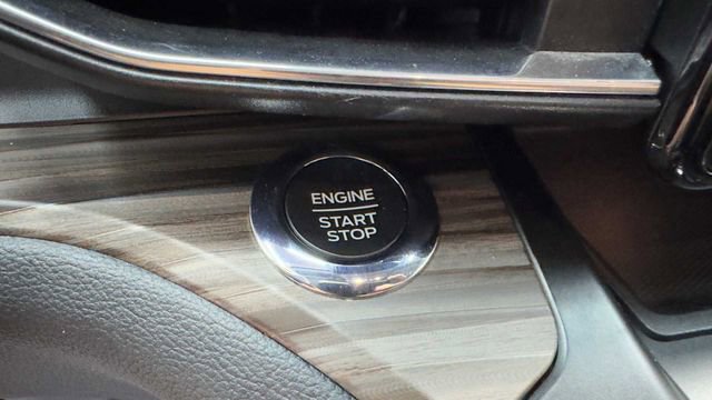 Used 2020 Ford Explorer Limited image 27