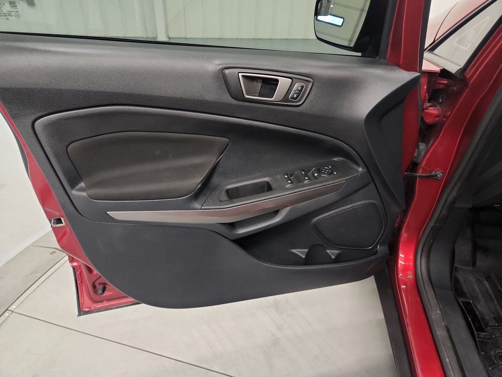 Used 2020 Ford EcoSport SE FWD image 22