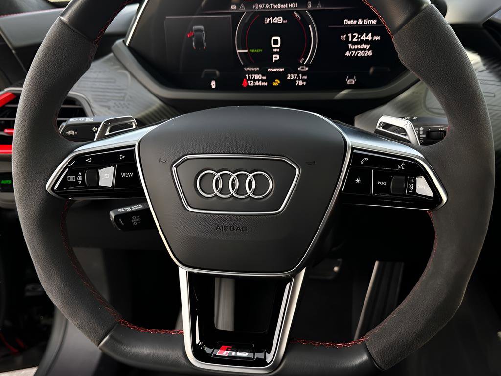 Used 2023 Audi RS e-tron GT image 16