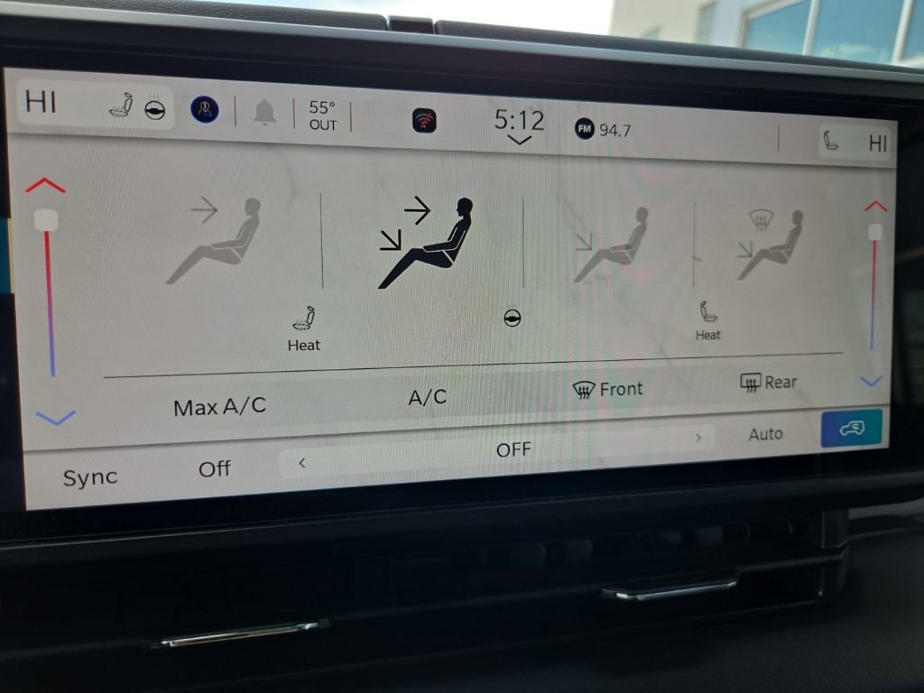 Used 2024 Jeep Wrangler Sahara image 38