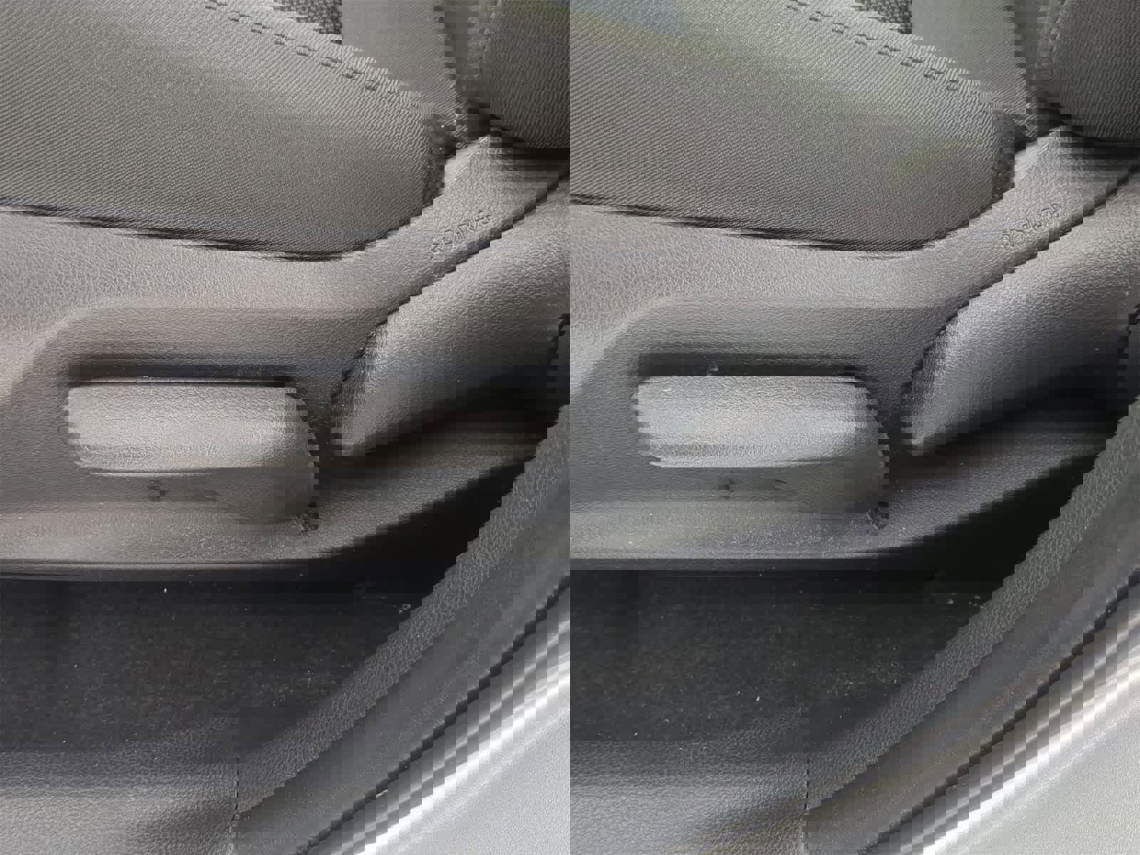 Used 2022 Toyota RAV4 LE image 24