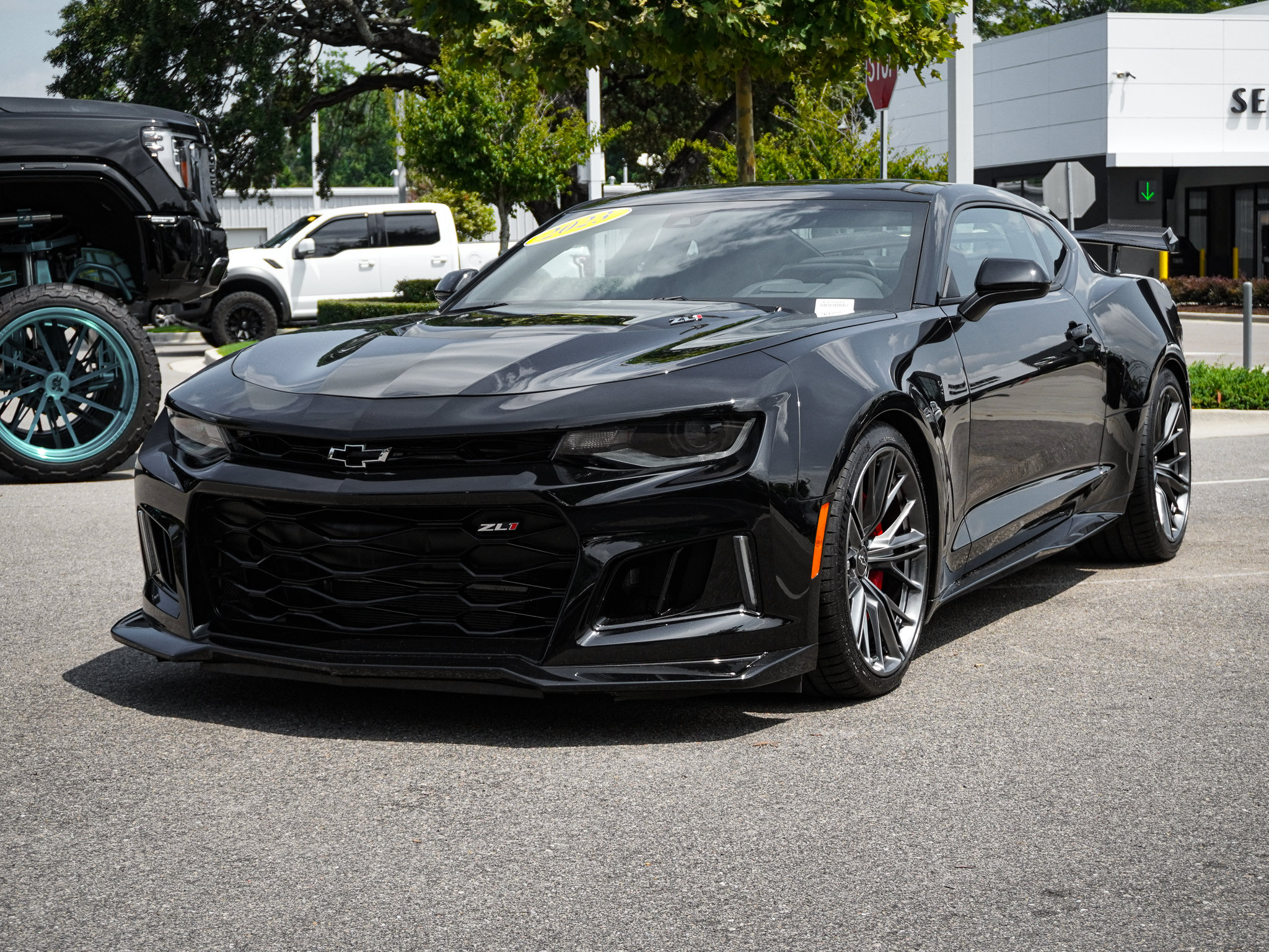 Used 2023 Chevrolet Camaro ZL1 RWD image 5