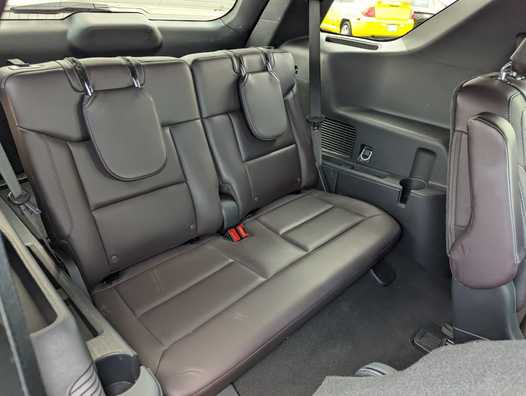 Used 2026 Ford Explorer Platinum w/ LUX Leather Package AWD/4WD image 35