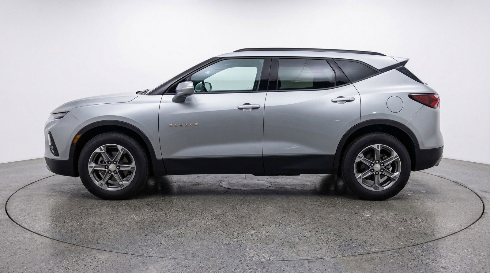 Used 2025 Chevrolet Blazer LT image 5