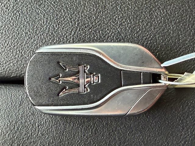 Used 2019 Maserati Ghibli S RWD image 30