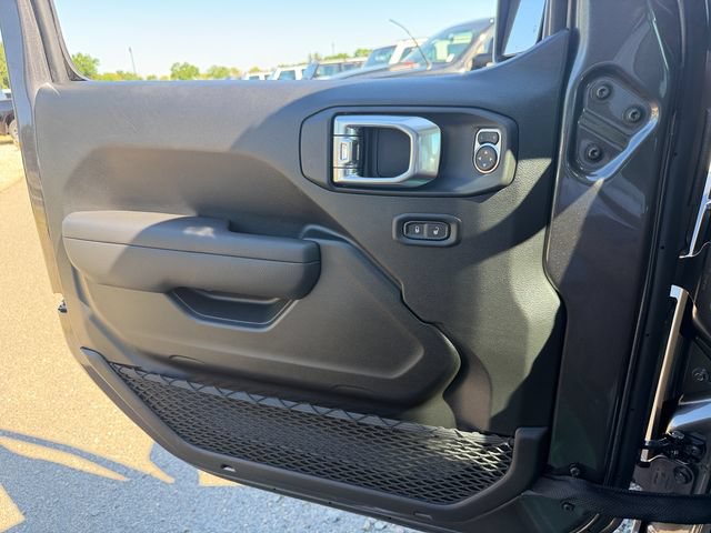New 2026 Jeep Gladiator Sport AWD/4WD image 15
